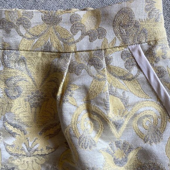 Aritizia Wilfred Flower Jacquard Yellow Silk Pull On Shorts Size 6 - Picture 9 of 12
